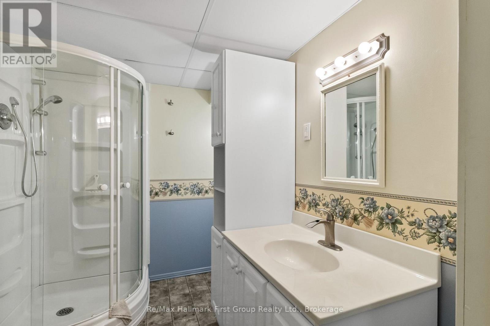 8 Calais Street, Whitby, Ontario  L1N 5M1 - Photo 42 - E13873092
