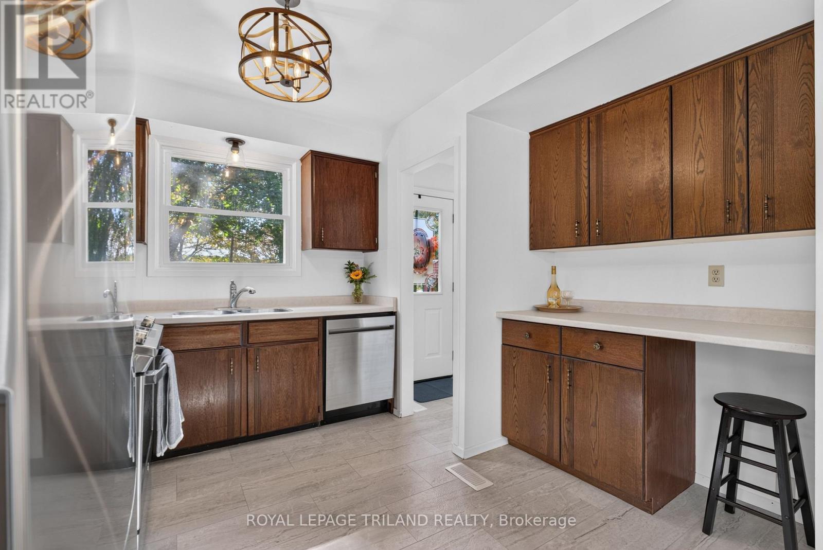 4996 Marion Street, Thames Centre, Ontario  N0L 1G4 - Photo 9 - X13873000