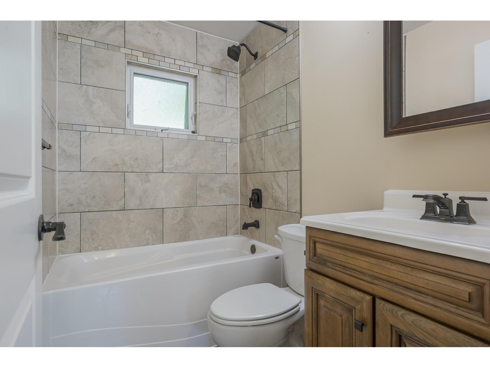 14266 Melrose Drive, Surrey, British Columbia  V3R 5R4 - Photo 20 - R3110312