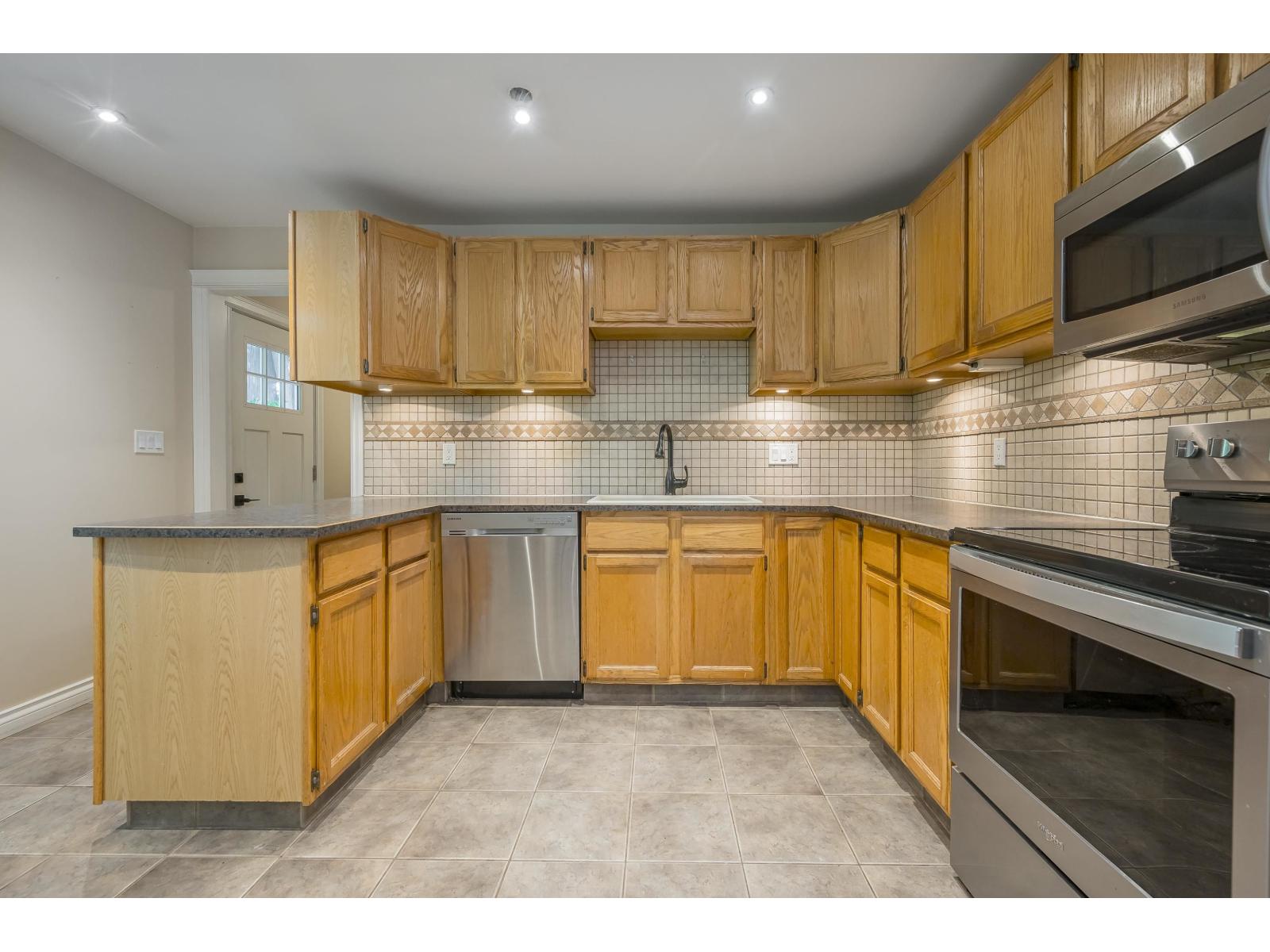 14266 Melrose Drive, Surrey, British Columbia  V3R 5R4 - Photo 14 - R3110312