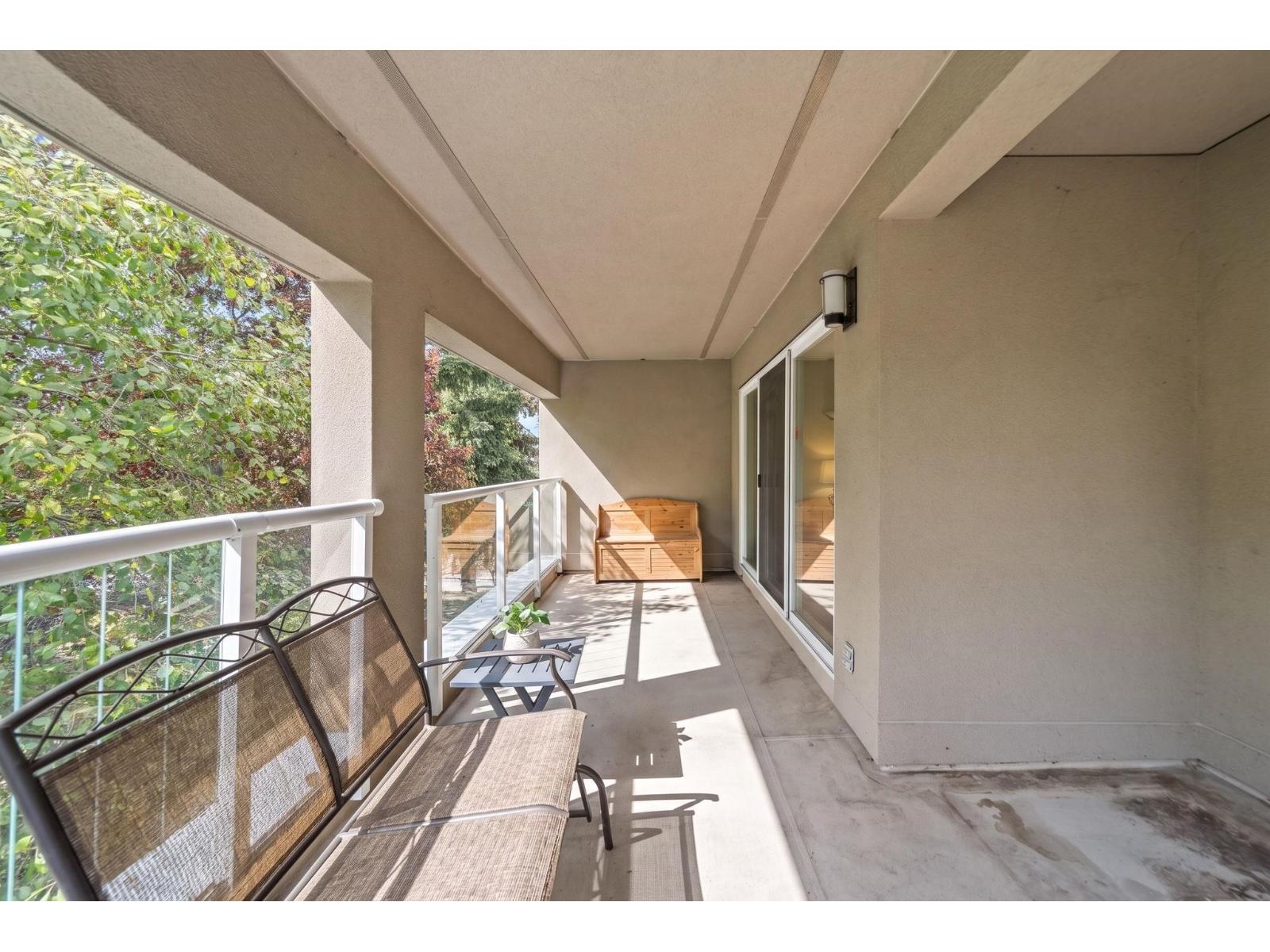 304 15809 Marine Drive, White Rock, British Columbia  V3B 1E7 - Photo 16 - R3172210