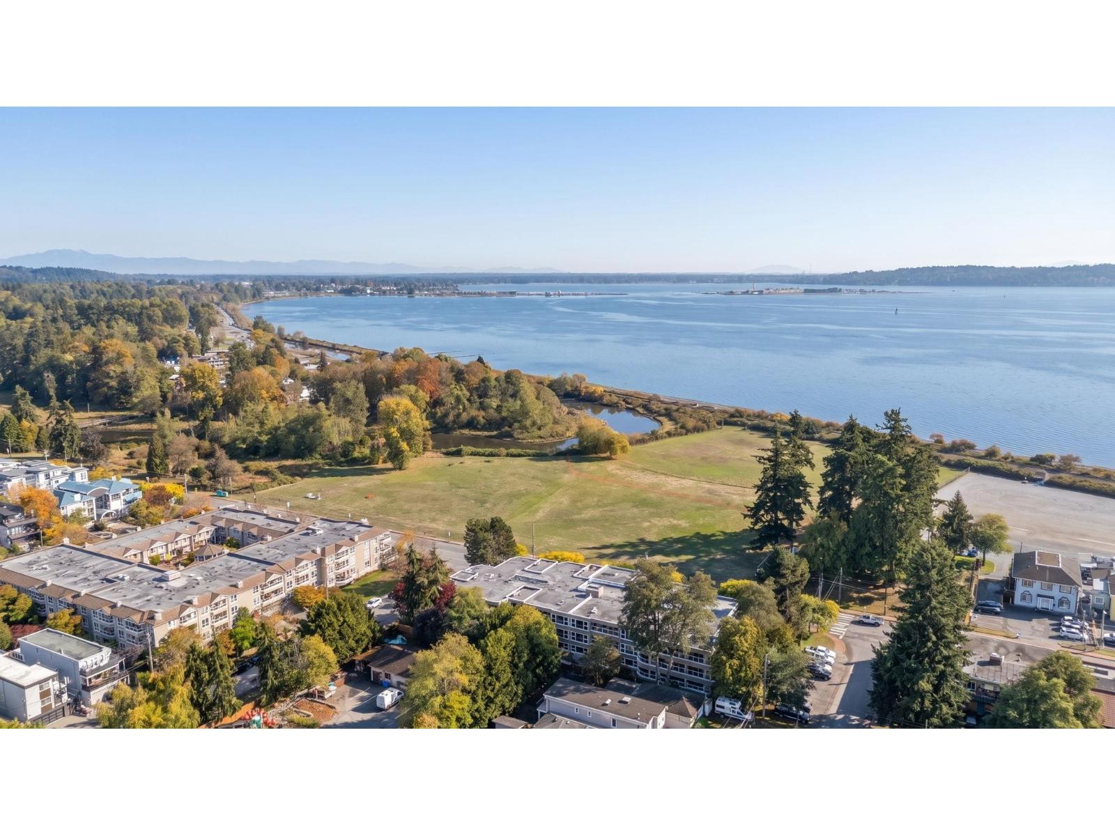 304 15809 Marine Drive, White Rock, British Columbia  V3B 1E7 - Photo 33 - R3172210