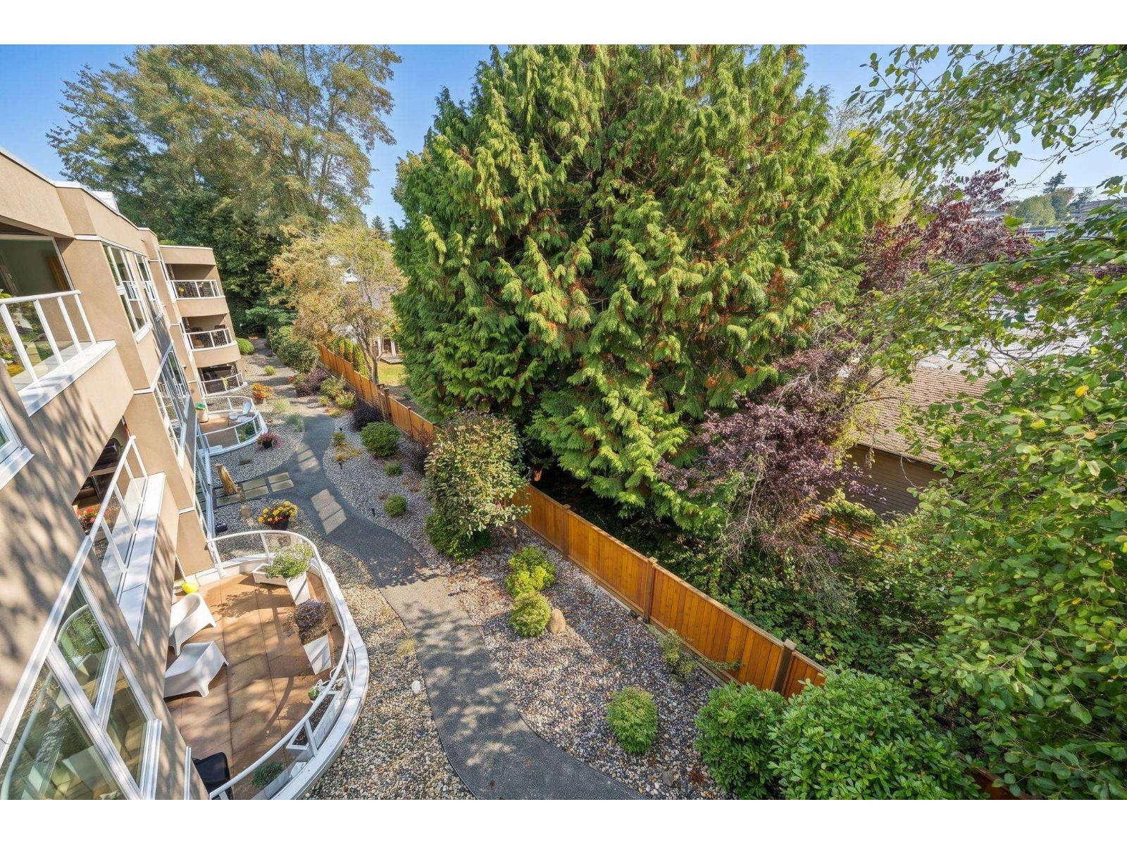 304 15809 Marine Drive, White Rock, British Columbia  V3B 1E7 - Photo 31 - R3172210