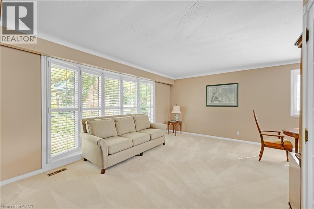 588 Louise Drive, Burlington, Ontario  L7L 2T9 - Photo 10 - 40867863