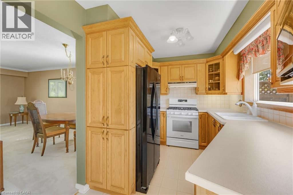 588 Louise Drive, Burlington, Ontario  L7L 2T9 - Photo 16 - 40867863