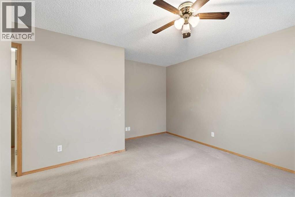 7 Royal Birch Green Nw, Calgary, Alberta  T3G 5L5 - Photo 11 - A2350119