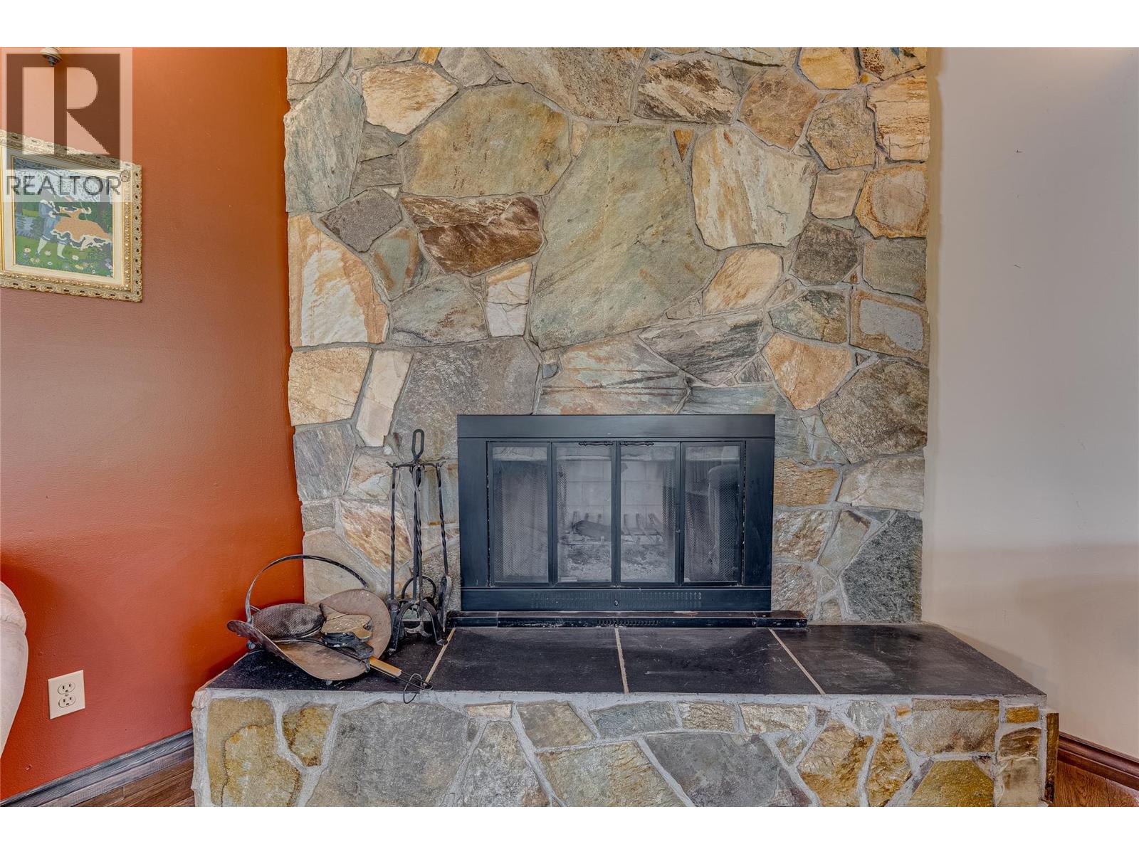 3275 Upper McLeod Road