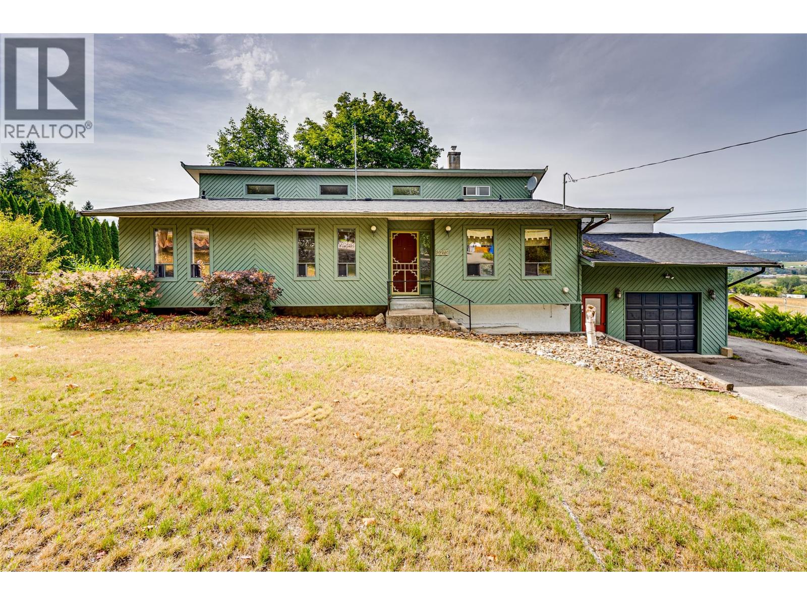 3275 Upper McLeod Road