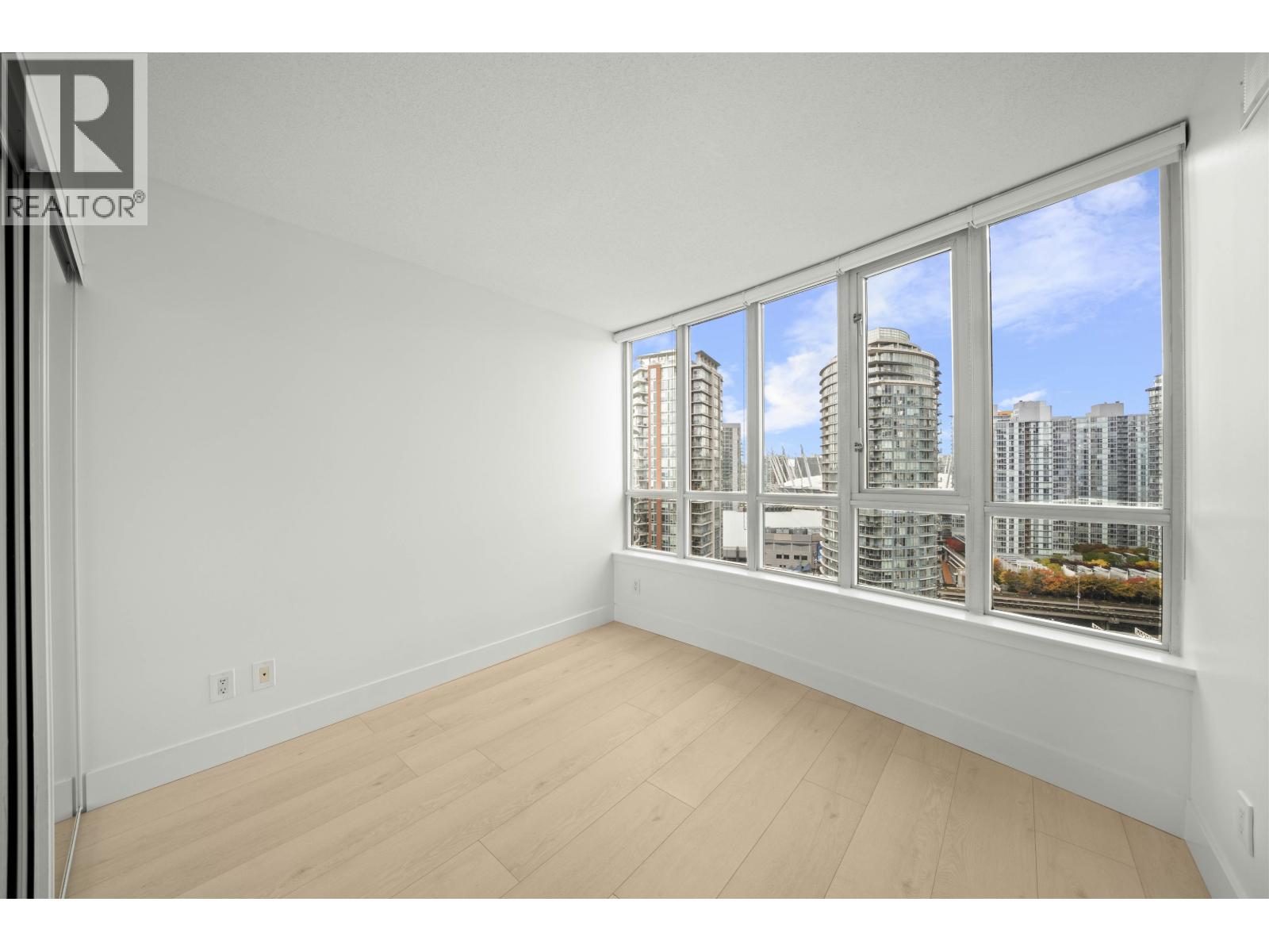 2501 63 KEEFER PLACE