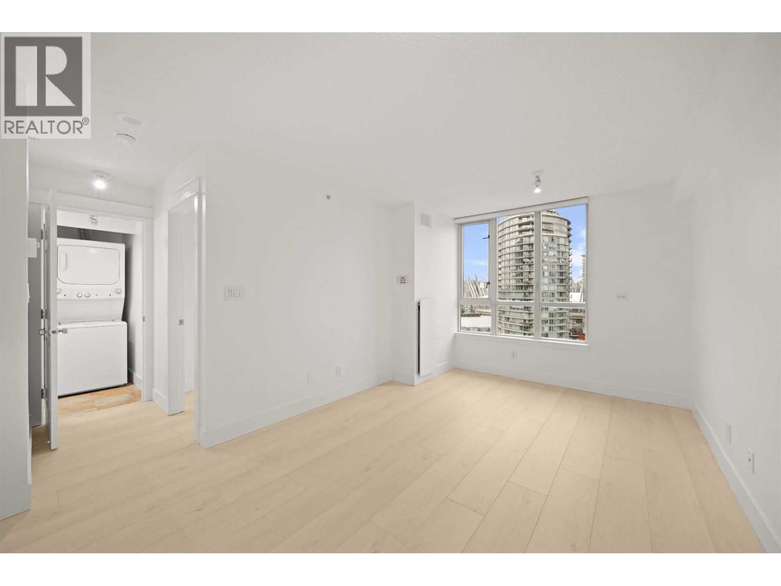 2501 63 KEEFER PLACE
