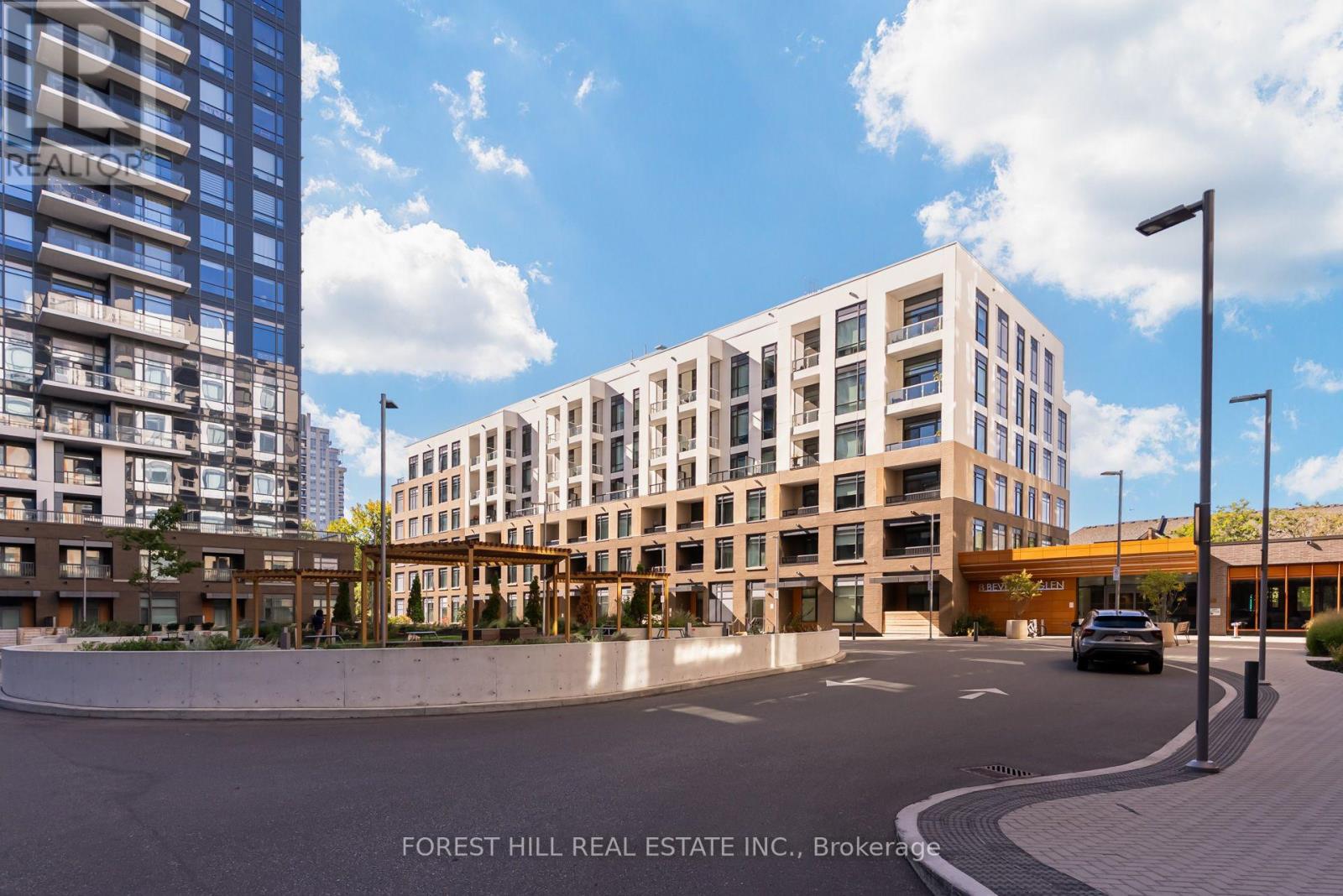 217 - 8 BEVERLEY GLEN BOULEVARD