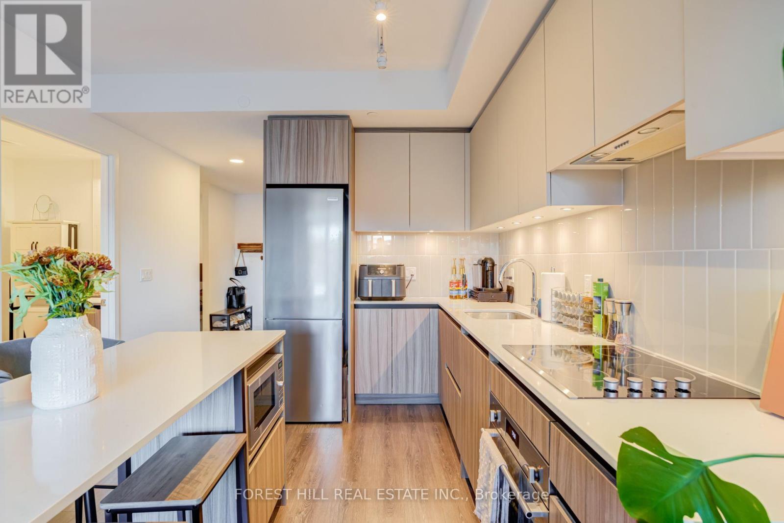217 - 8 Beverley Glen Boulevard, Vaughan, Ontario  L4J 0L5 - Photo 11 - N13872944