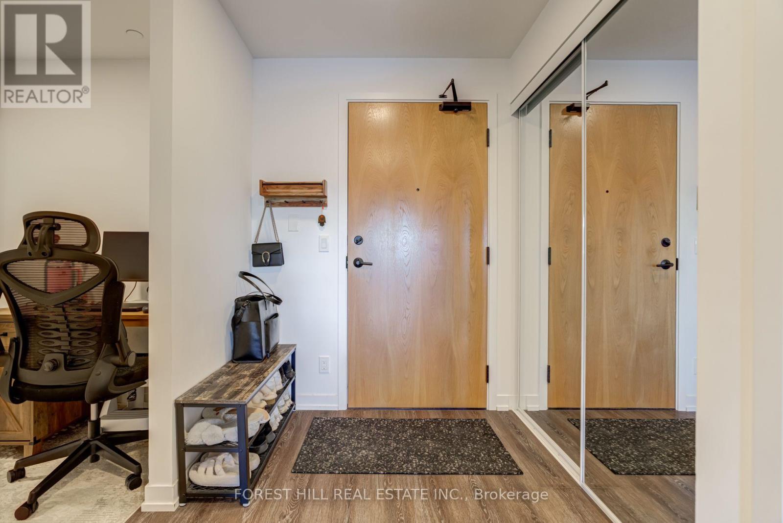 217 - 8 Beverley Glen Boulevard, Vaughan, Ontario  L4J 0L5 - Photo 5 - N13872944