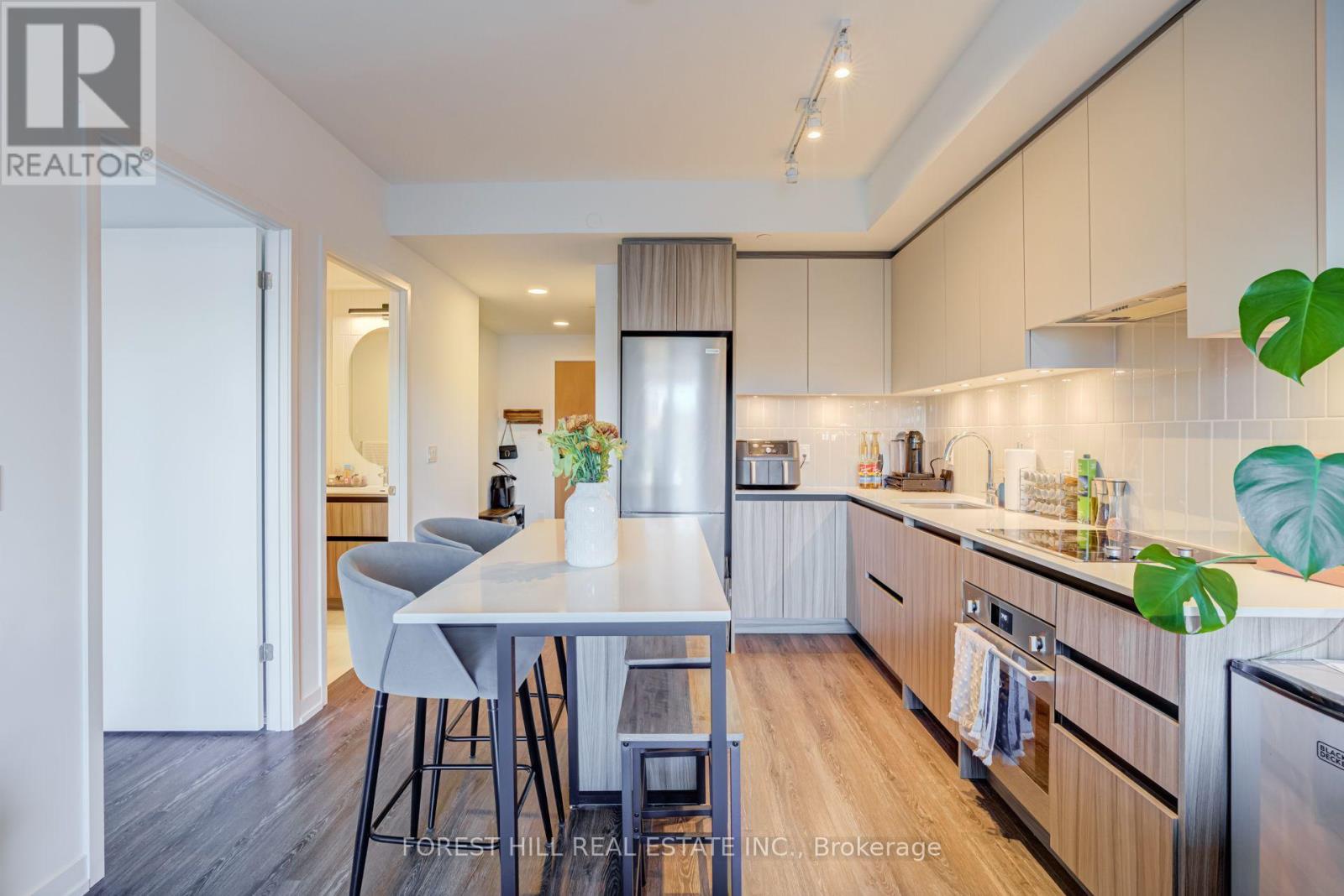 217 - 8 Beverley Glen Boulevard, Vaughan, Ontario  L4J 0L5 - Photo 9 - N13872944