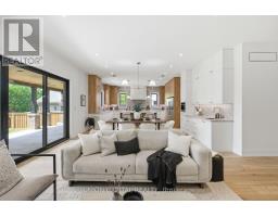 106 HAWTHORN AVENUE, Whitchurch-Stouffville, Ontario