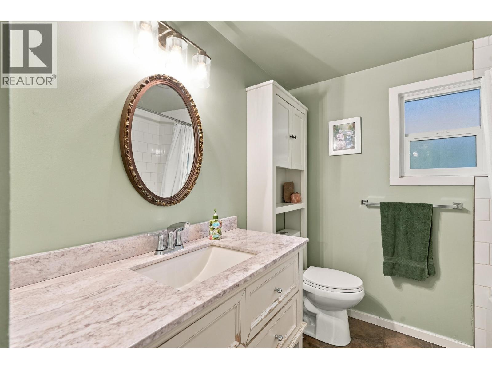 5734 Pebble Crescent, Sechelt, British Columbia  V0N 3A0 - Photo 29 - R3173378