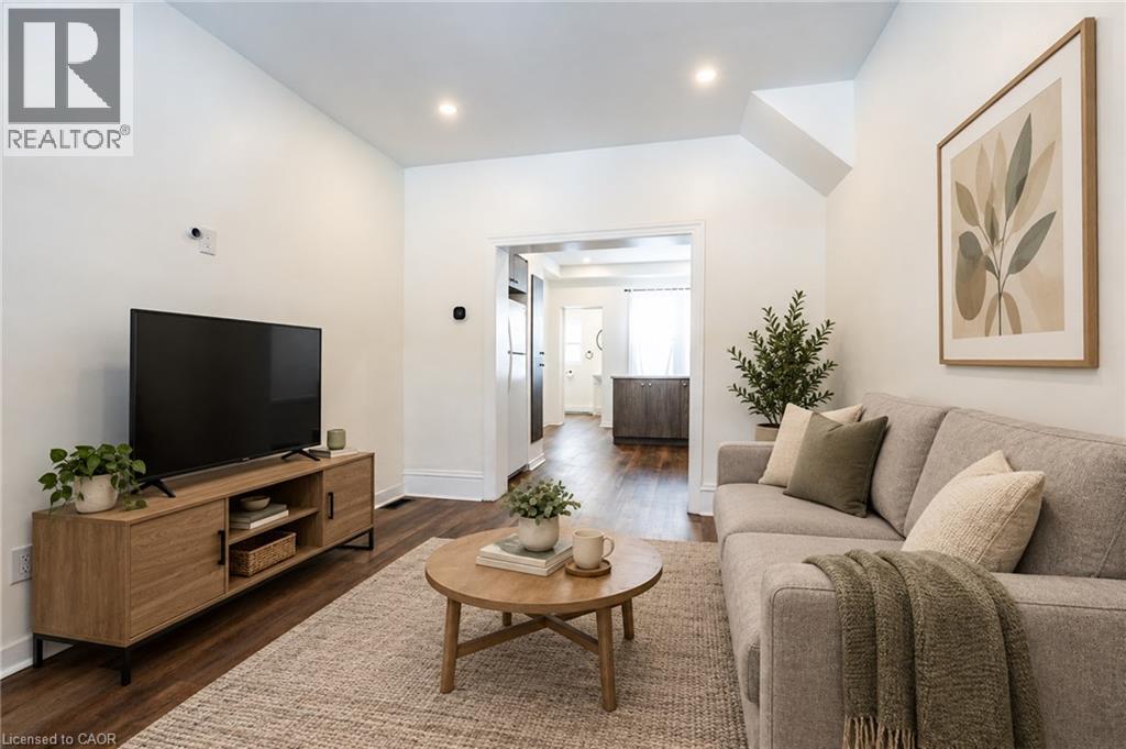39 GARFIELD Avenue S Unit# 1