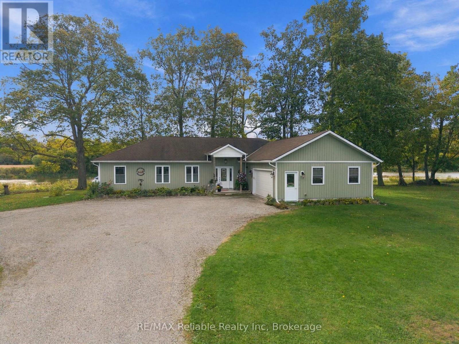 37431 Forrester's Line, Central Huron, Ontario N0M 1L0 - Photo 4 - X13872966