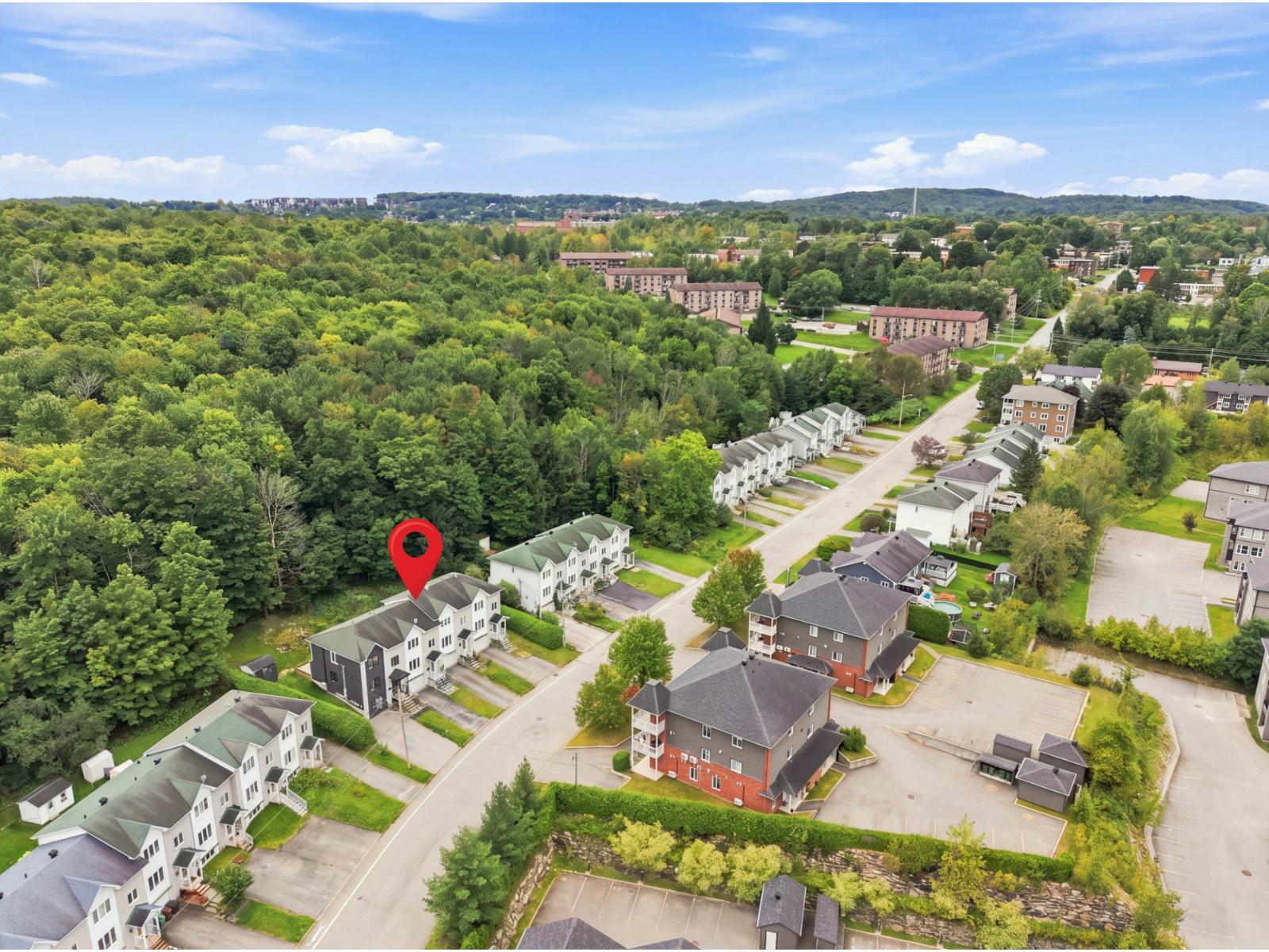 142 Rue Darche Sherbrooke (Les Nations) Quebec Canada J1H6K7 2