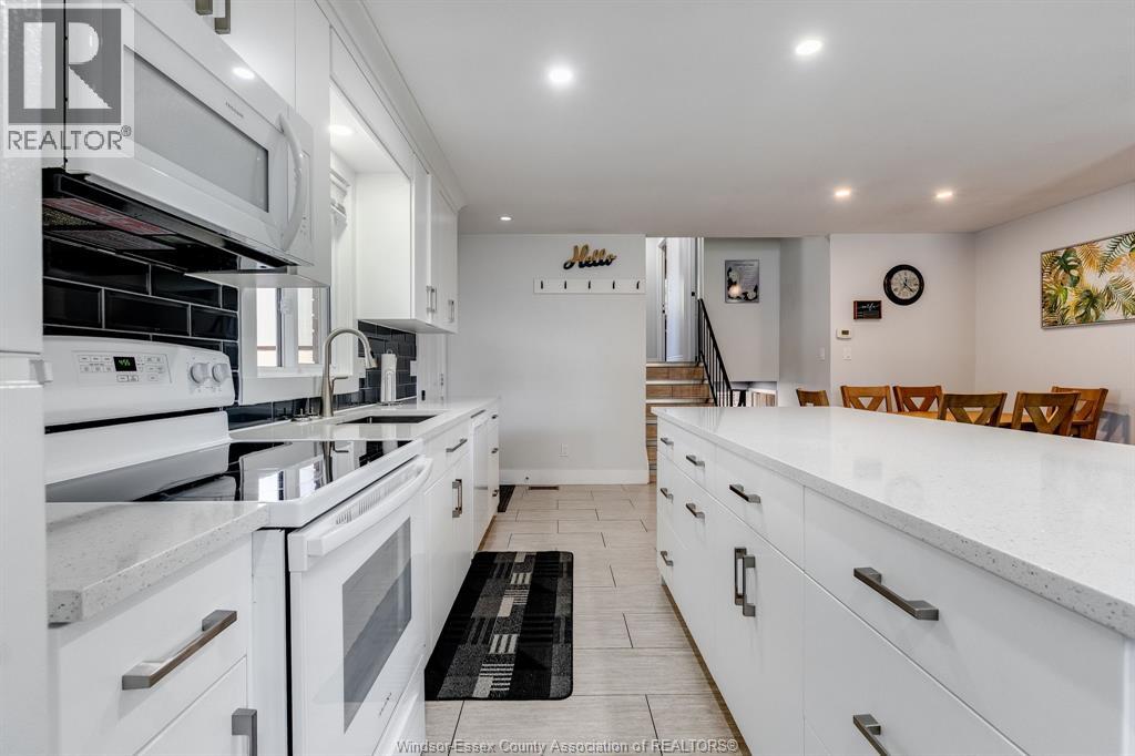 28 Donald Avenue, Leamington, Ontario  N8H 4J3 - Photo 3 - 26024781