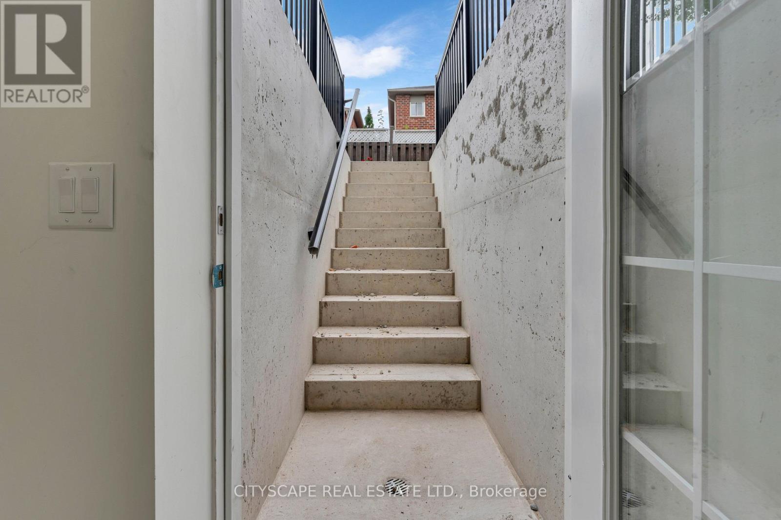 Bsmt - 5623 Longboat Avenue, Mississauga, Ontario L5M 7E5 - Photo 25 - W13872990