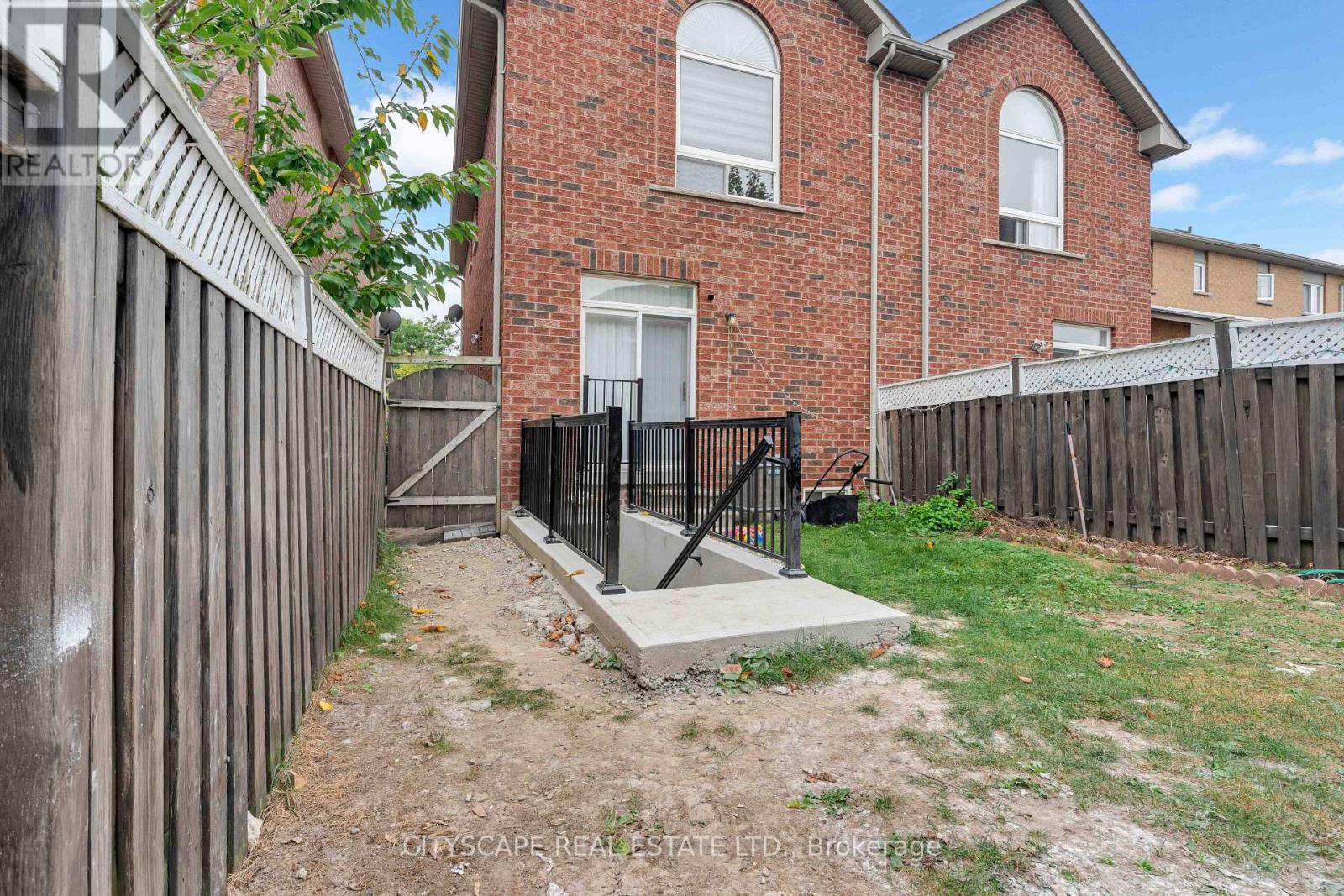 Bsmt - 5623 Longboat Avenue, Mississauga, Ontario  L5M 7E5 - Photo 27 - W13872990