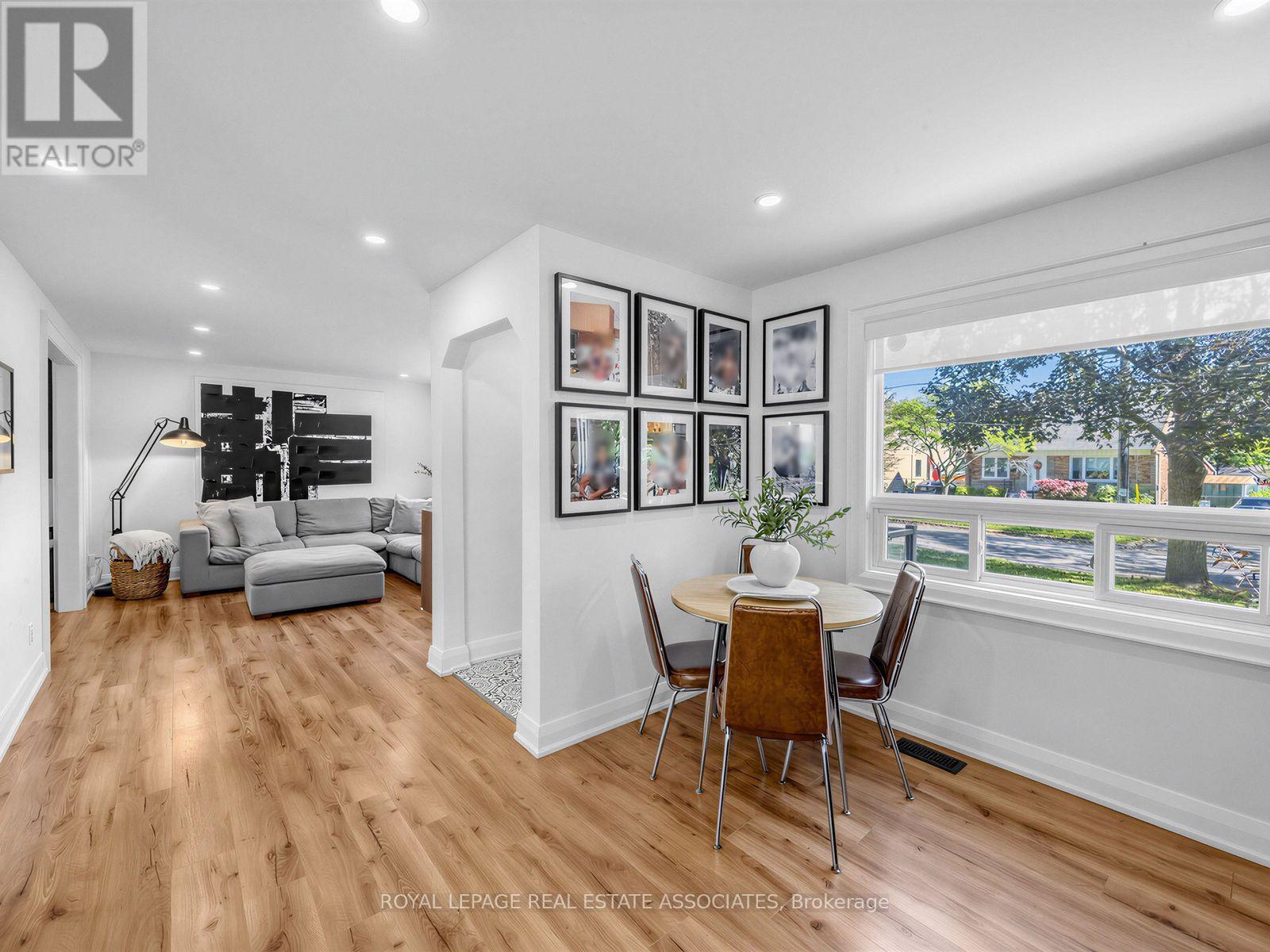 36 Jodphur Avenue, Toronto, Ontario  M9M 2J4 - Photo 14 - W13873042
