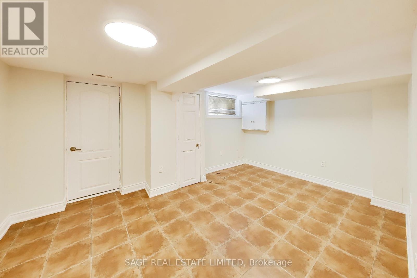 Main - 32 Castleton Avenue, Toronto, Ontario  M6N 3Z5 - Photo 18 - W13873048