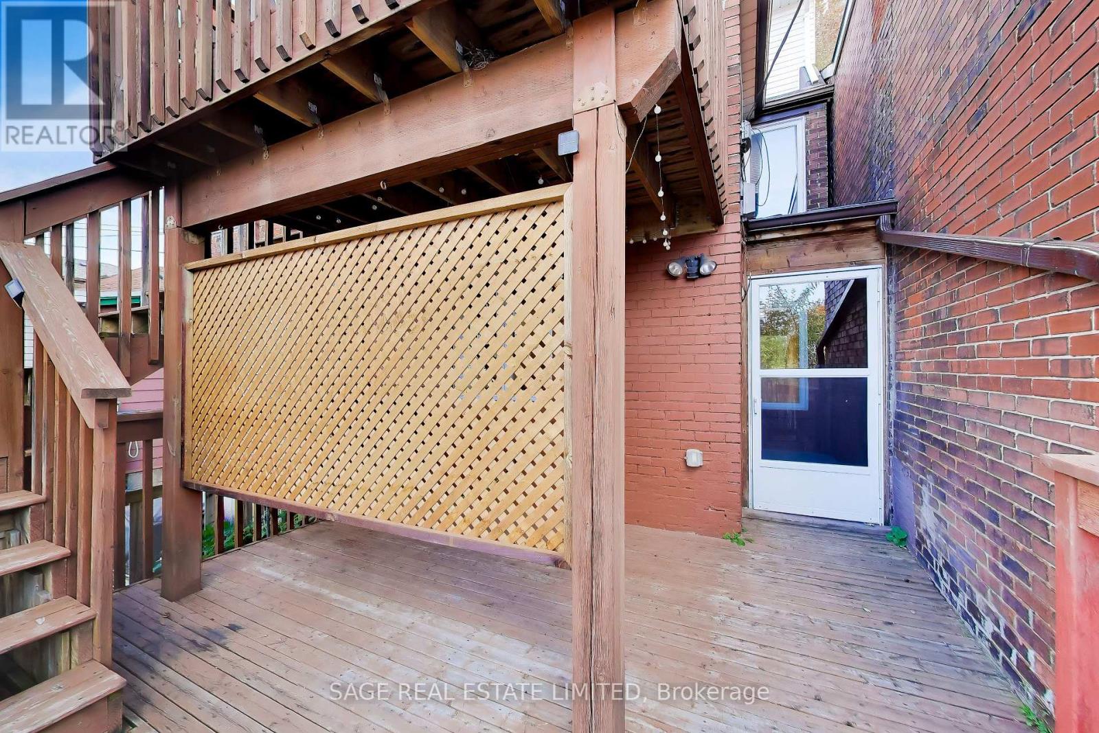 Main - 32 Castleton Avenue, Toronto, Ontario  M6N 3Z5 - Photo 28 - W13873048