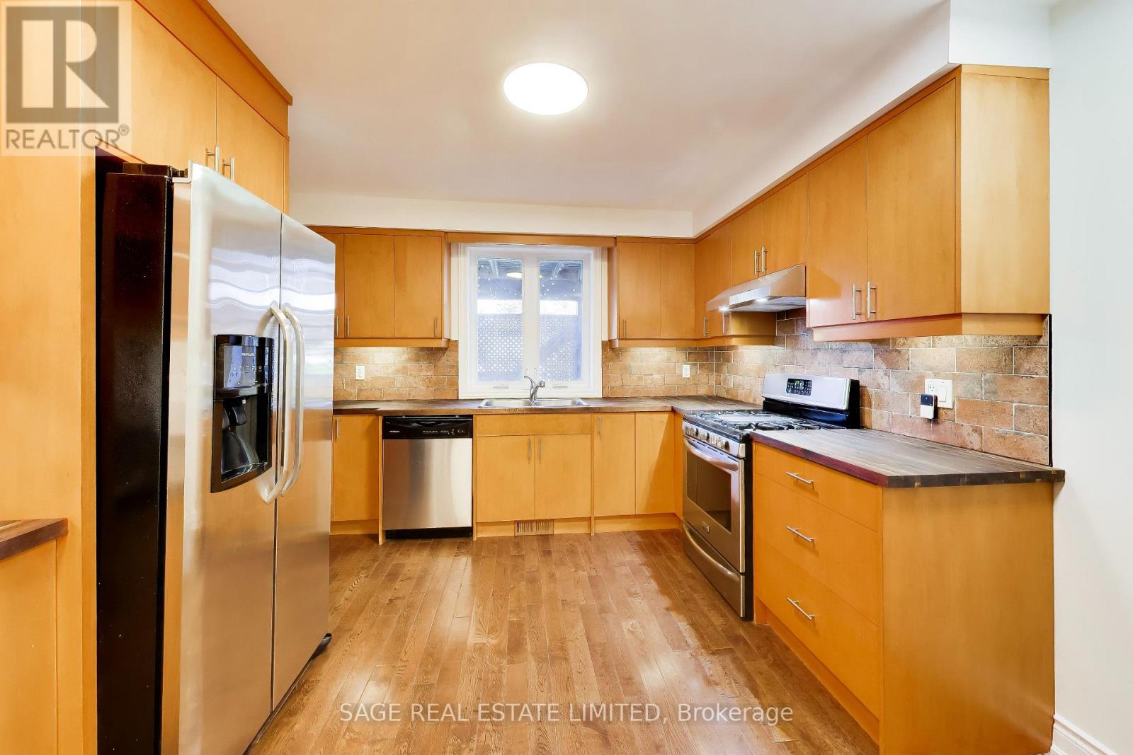 Main - 32 Castleton Avenue, Toronto, Ontario  M6N 3Z5 - Photo 9 - W13873048