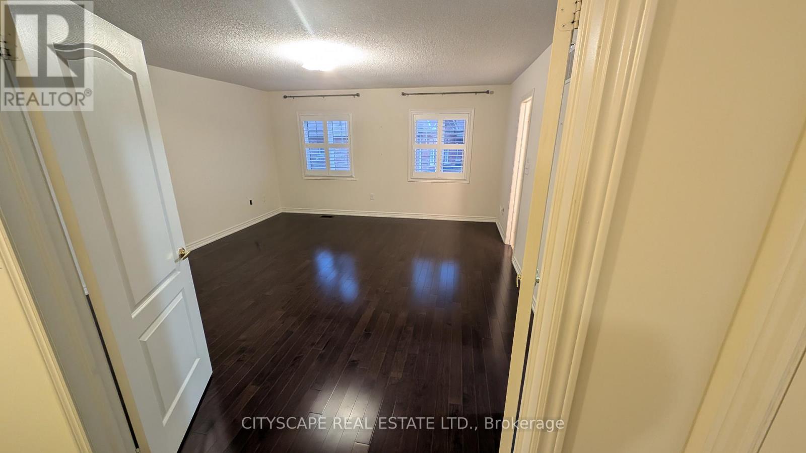 5567 Oscar Peterson Boulevard, Mississauga, Ontario  L5M 0V6 - Photo 13 - W13873058