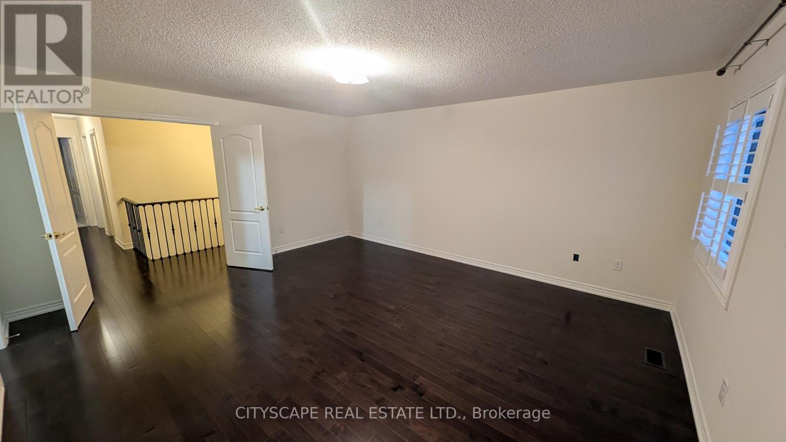 5567 Oscar Peterson Boulevard, Mississauga, Ontario  L5M 0V6 - Photo 14 - W13873058