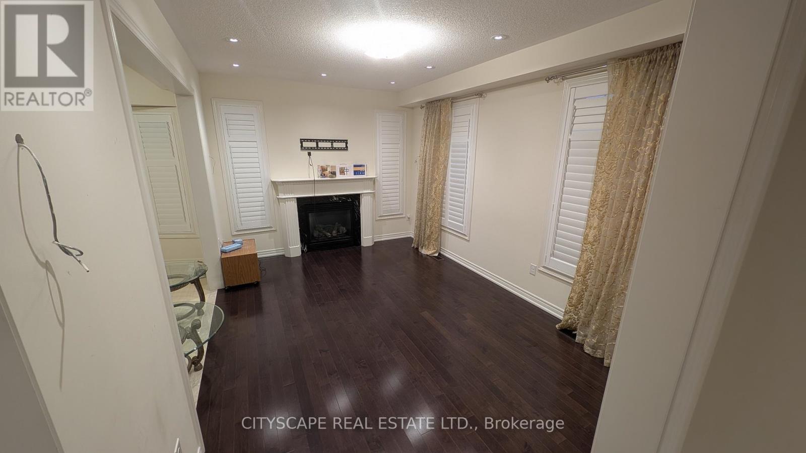 5567 Oscar Peterson Boulevard, Mississauga, Ontario  L5M 0V6 - Photo 8 - W13873058