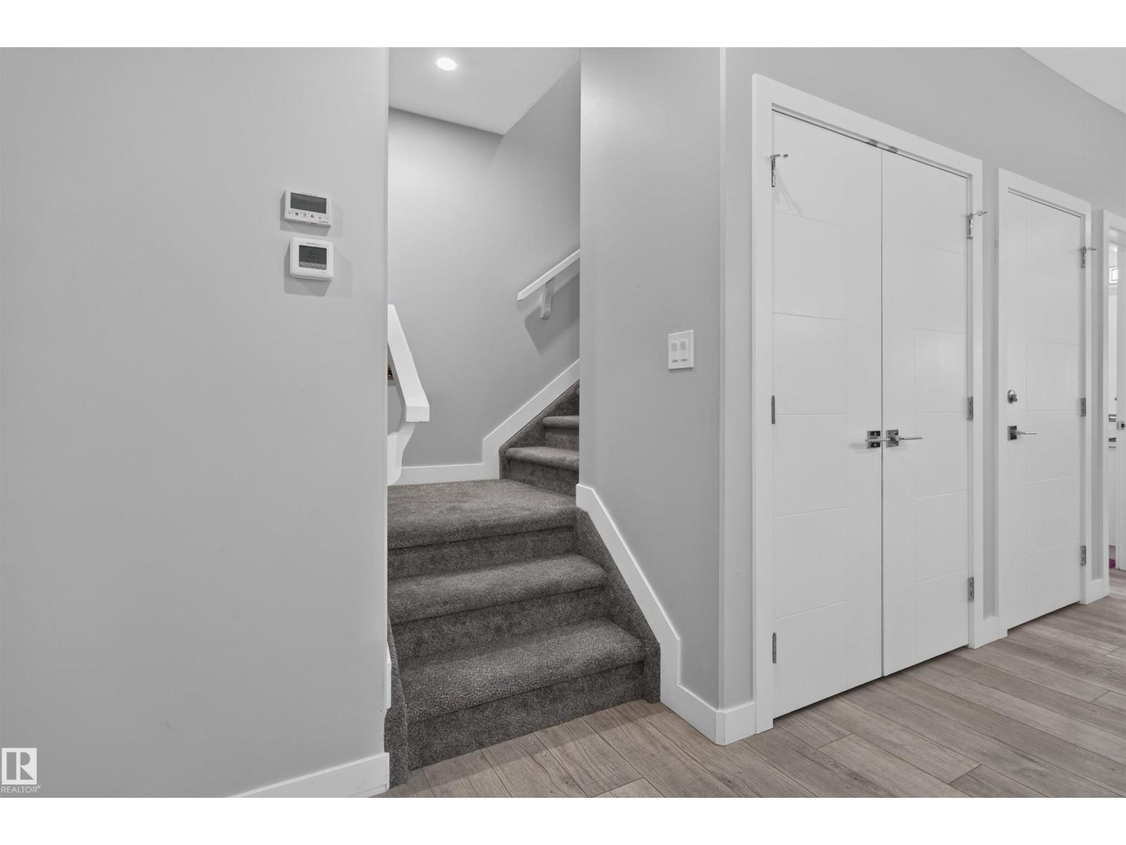 452 ROBERTS CR