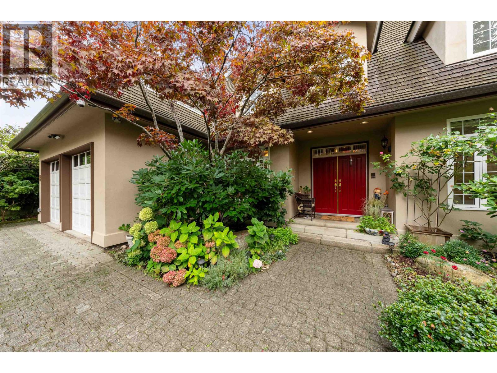 8530 Anglers Place, Vancouver, British Columbia  V6P 6P1 - Photo 2 - R3173125