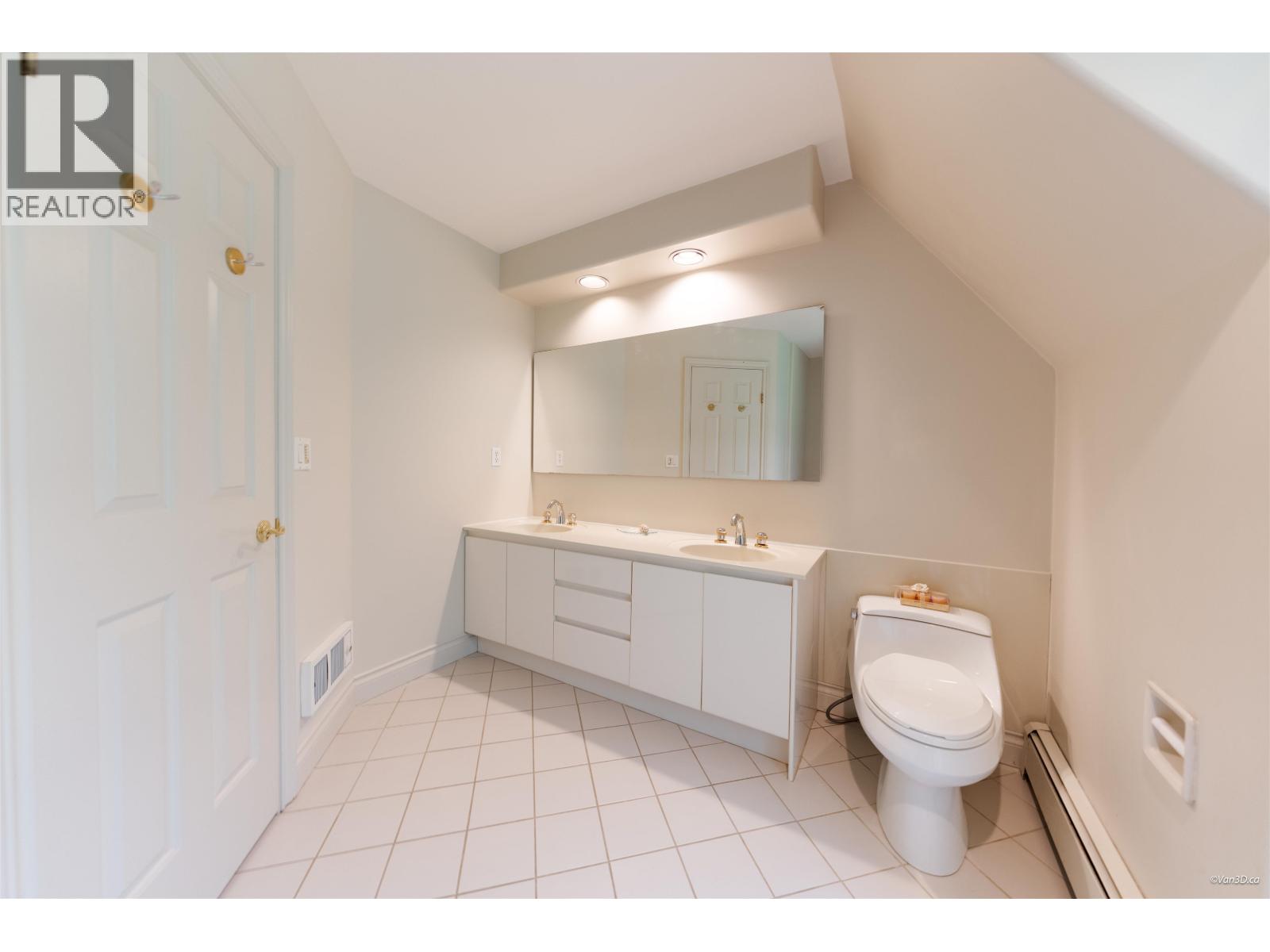 8530 Anglers Place, Vancouver, British Columbia  V6P 6P1 - Photo 25 - R3173125