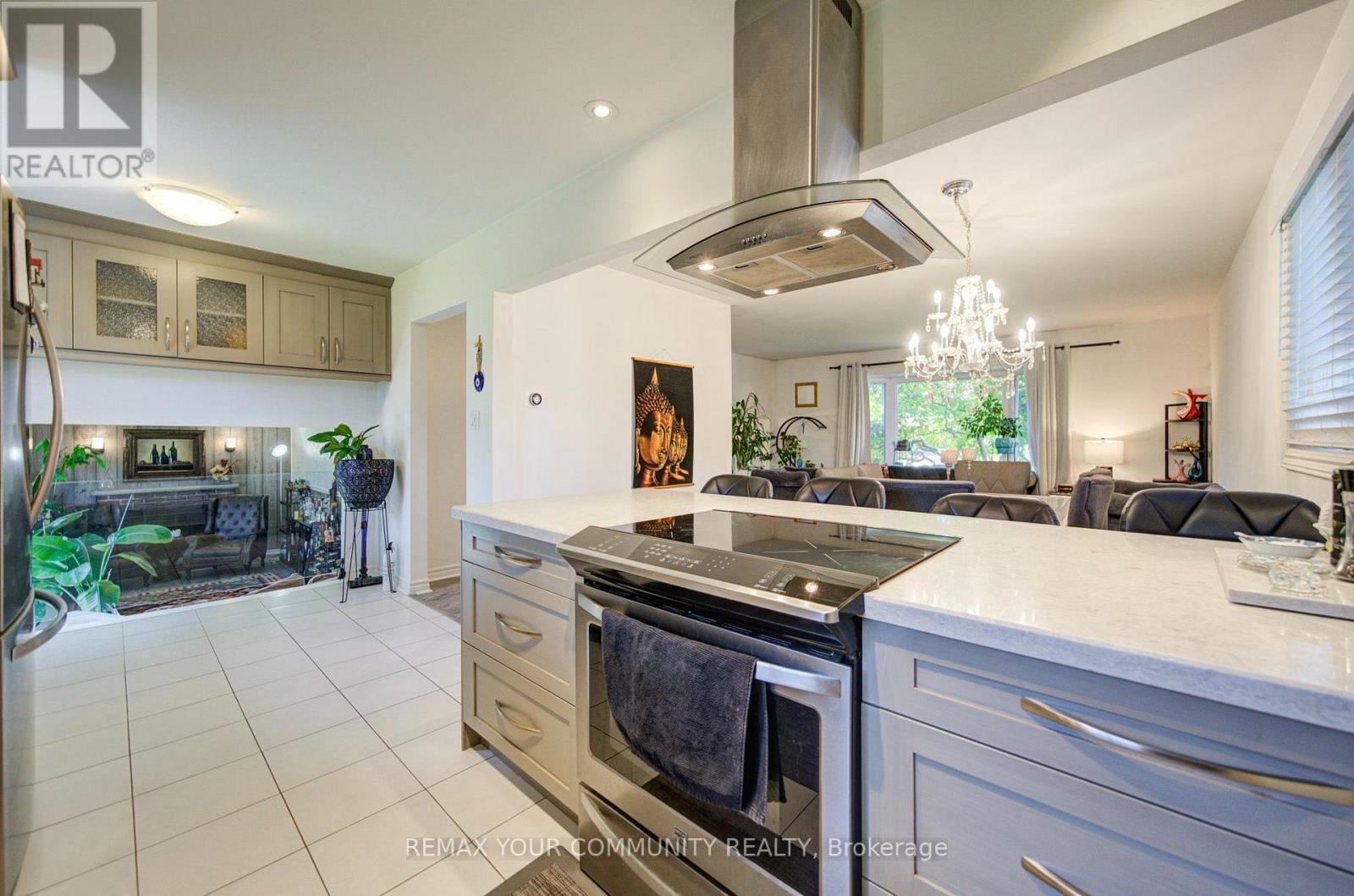 3205 Martins Pine Court, Mississauga, Ontario  L5L 1G2 - Photo 21 - W13870502