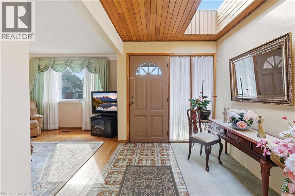 32 San Fernando Drive, Hamilton, Ontario  L9C 2C2 - Photo 7 - 40869520