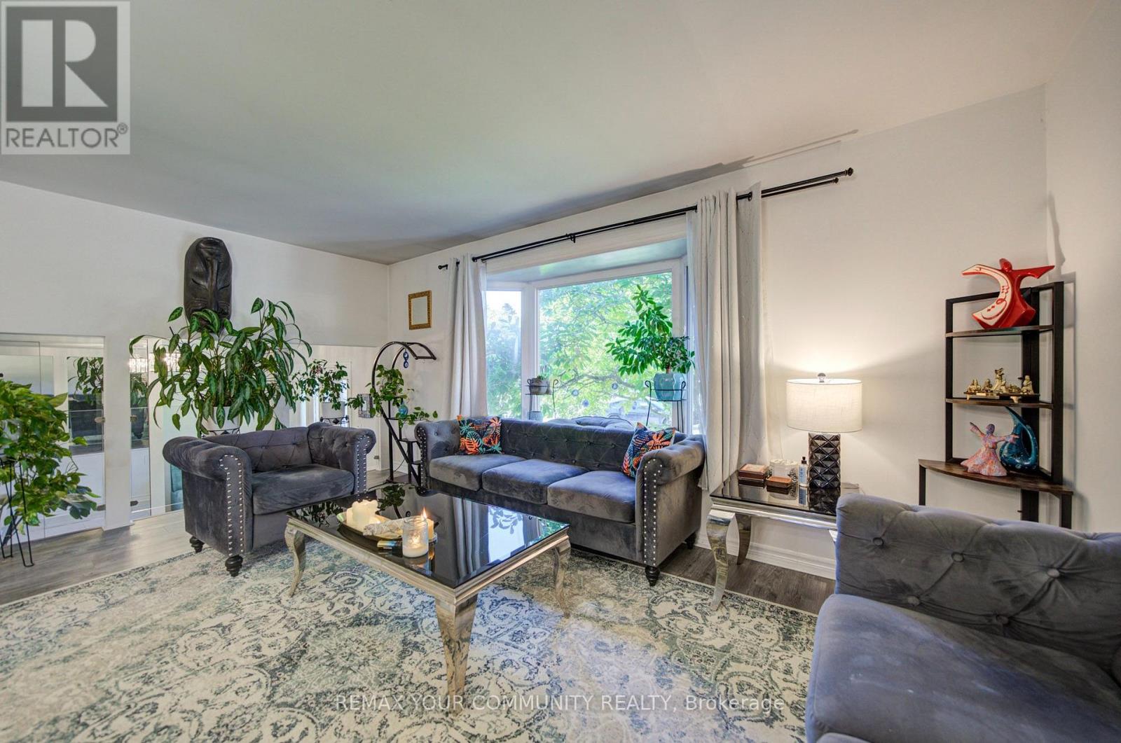 3205 Martins Pine Court, Mississauga, Ontario  L5L 1G2 - Photo 9 - W13870502