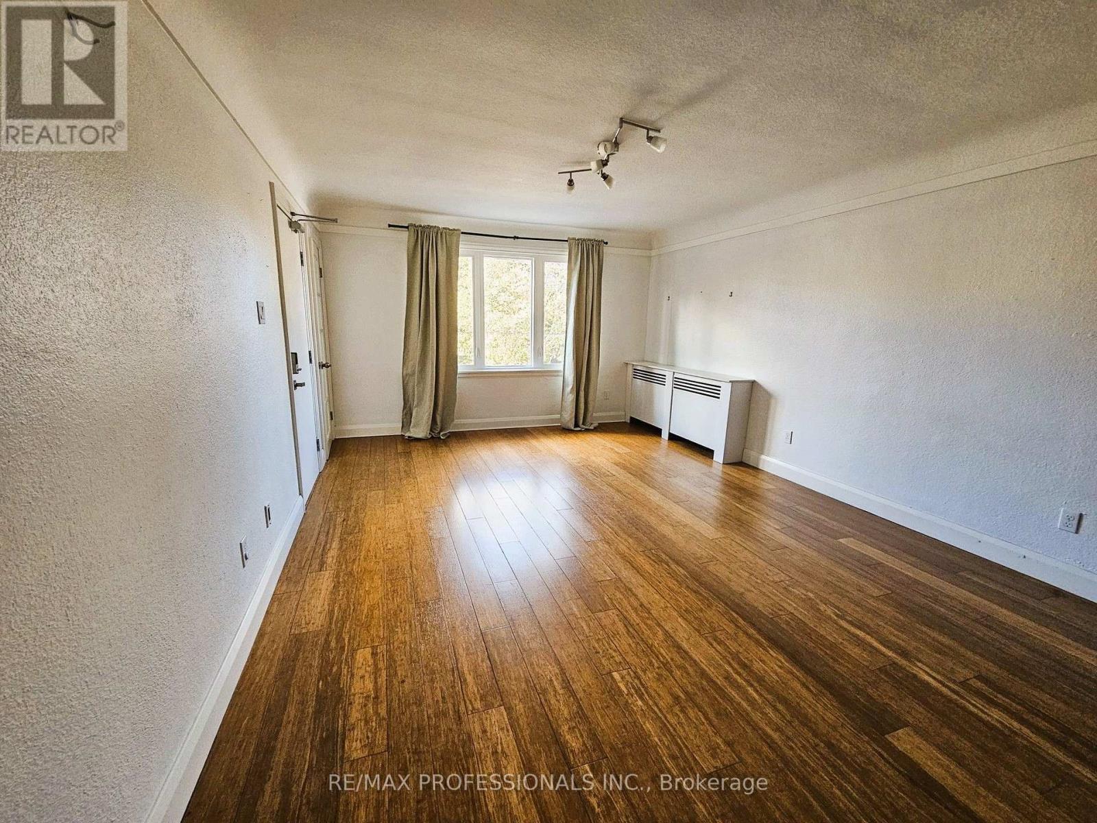 A-Upper - 119 Erb Street E, Waterloo, Ontario  N2J 1M1 - Photo 5 - X13872946