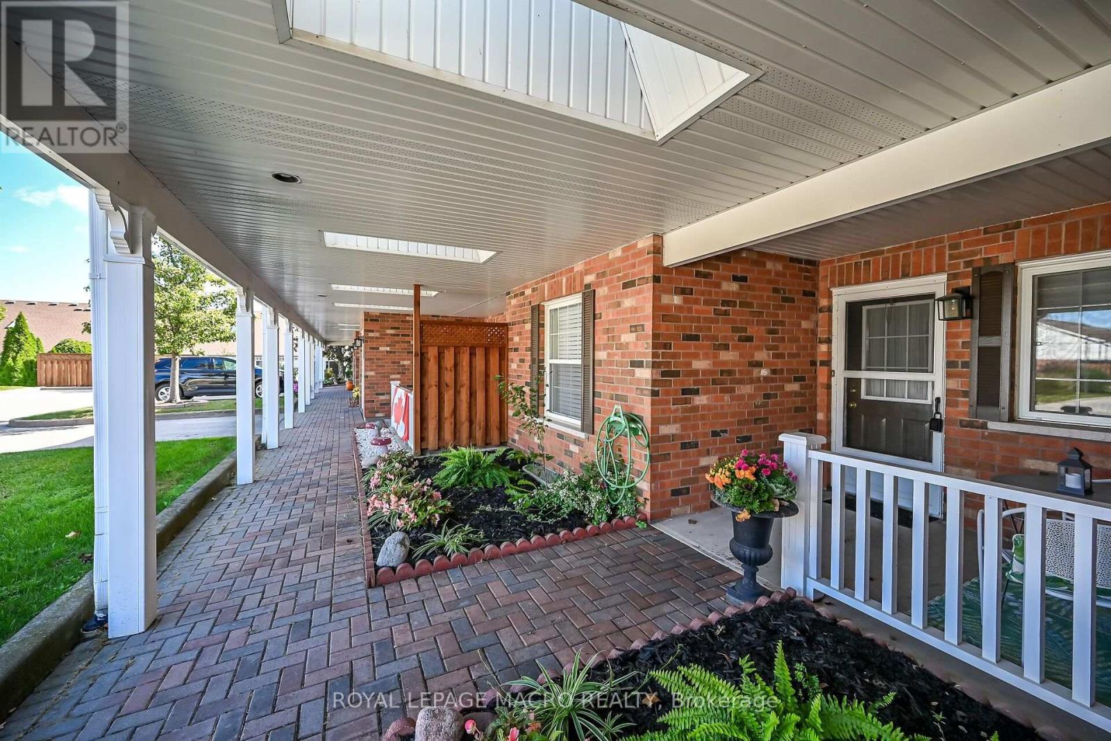 4 - 4108 Loganberry Court, Lincoln, Ontario  L0R 2C0 - Photo 2 - X13872994