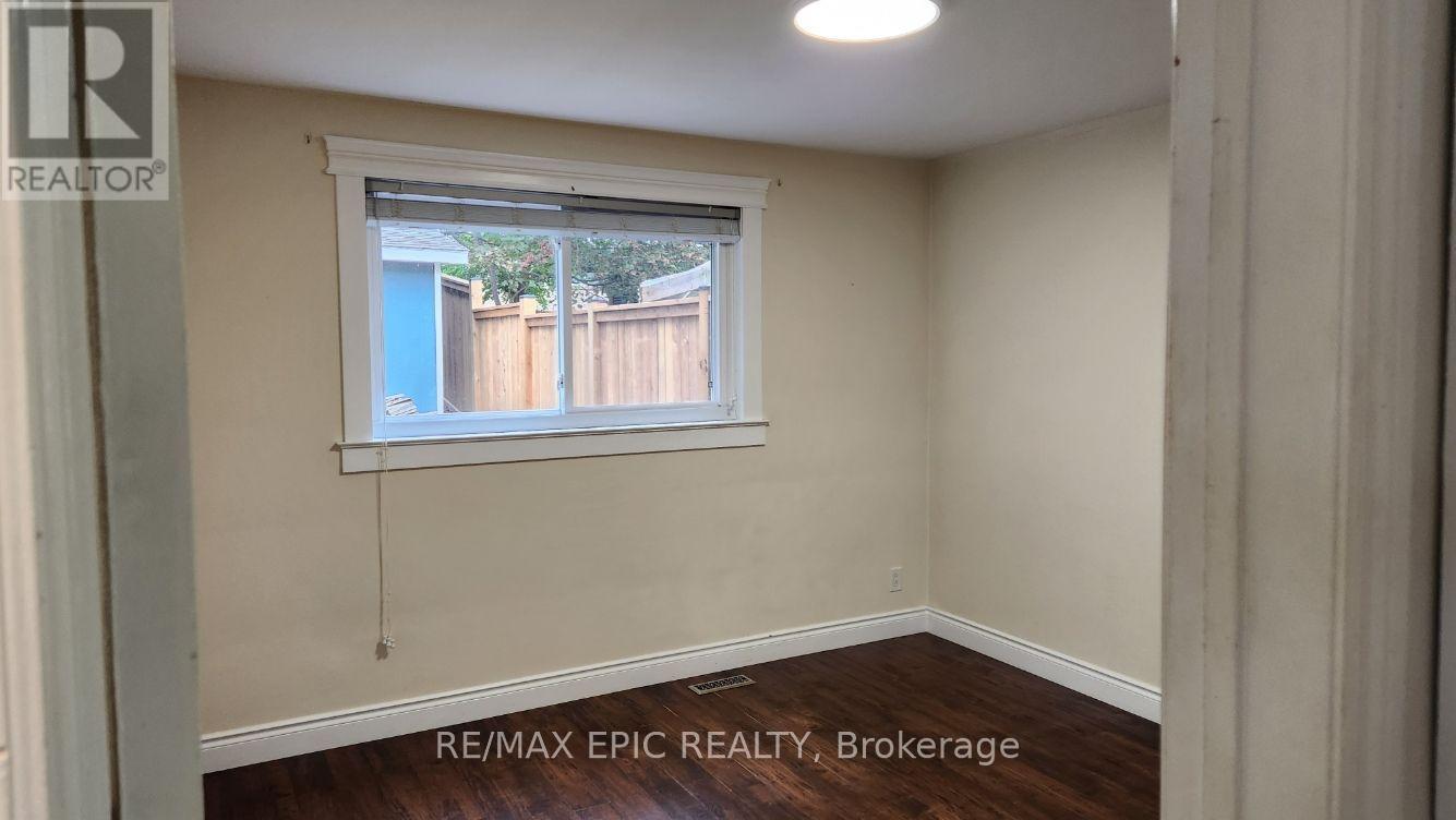 3389 Kelowna Court, Mississauga, Ontario L5C 2E5 - Photo 19 - W13782072