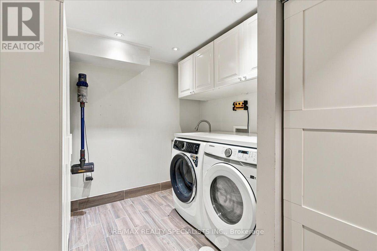 1131 Highgate Place, Mississauga, Ontario  L4W 3H3 - Photo 39 - W13872558