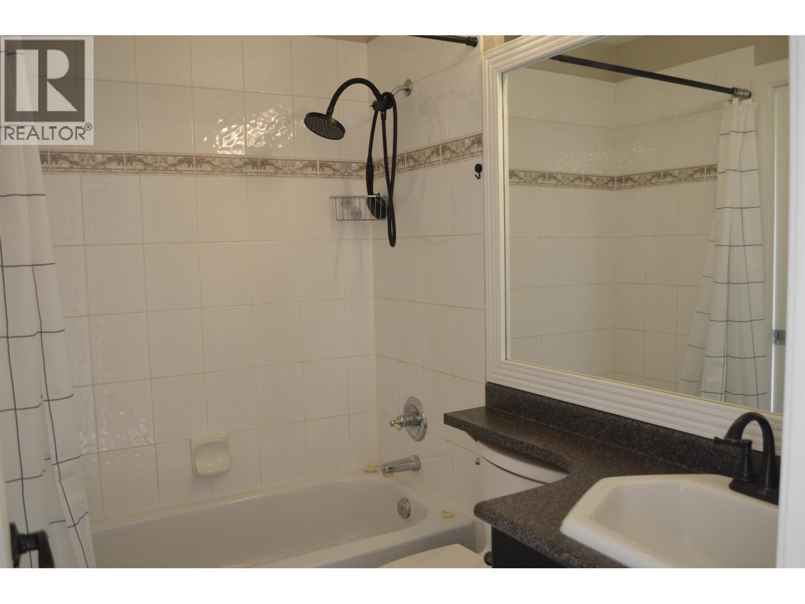 110 3176 Plateau Boulevard, Coquitlam, British Columbia  V3E 3J2 - Photo 13 - R3173353