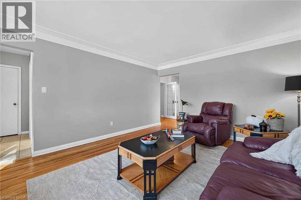 19 Welbourn Drive, Hamilton, Ontario  L9A 3N1 - Photo 8 - 40869762