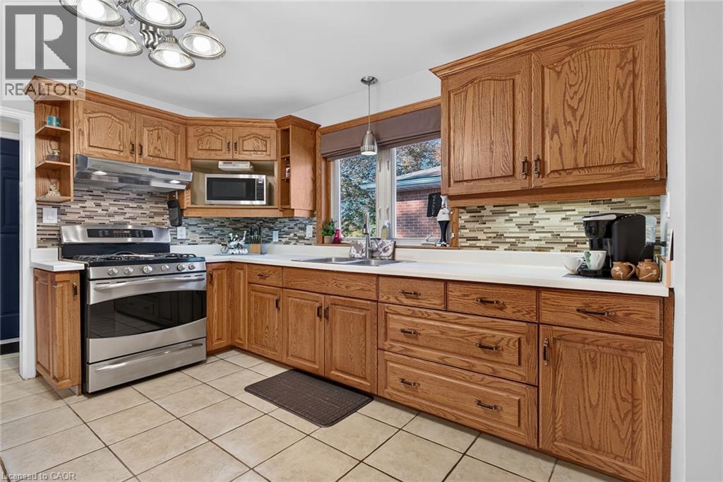 19 Welbourn Drive, Hamilton, Ontario  L9A 3N1 - Photo 10 - 40869762