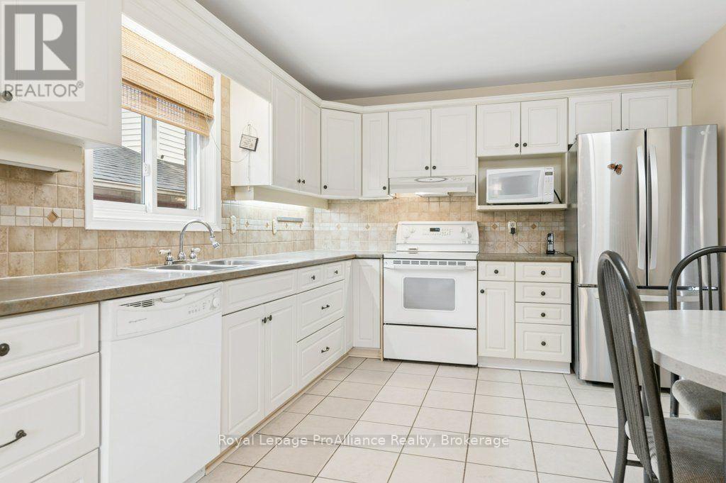 21 Forrester Court, Belleville, Ontario  K8P 5C4 - Photo 14 - X13873244