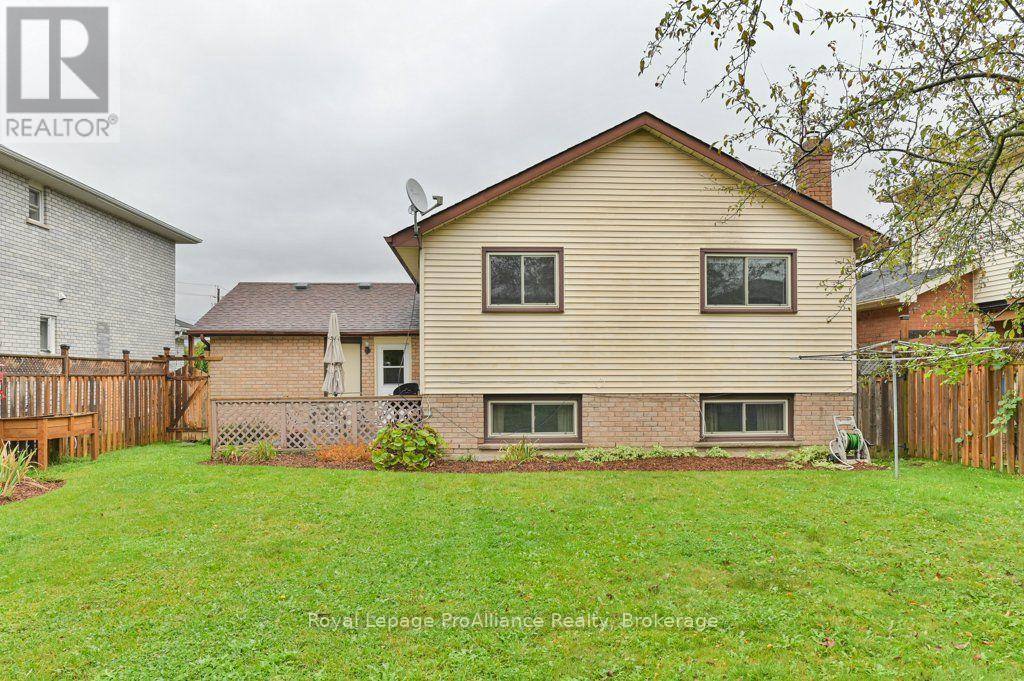 21 Forrester Court, Belleville, Ontario  K8P 5C4 - Photo 34 - X13873244
