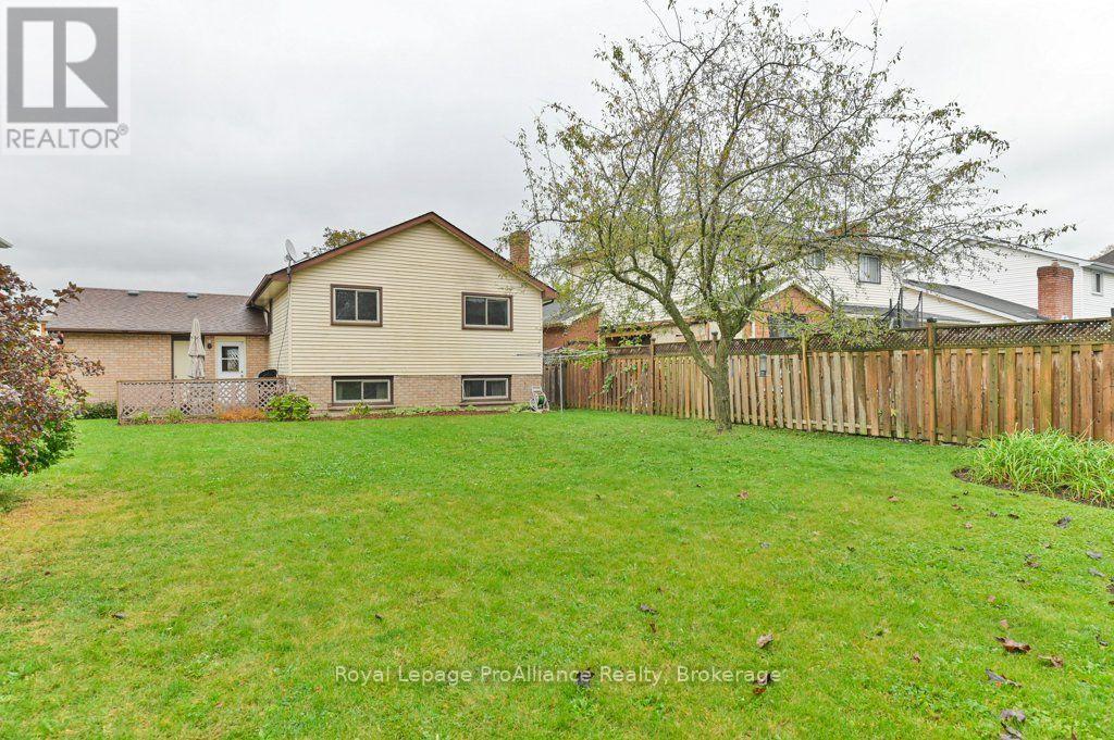 21 Forrester Court, Belleville, Ontario  K8P 5C4 - Photo 37 - X13873244