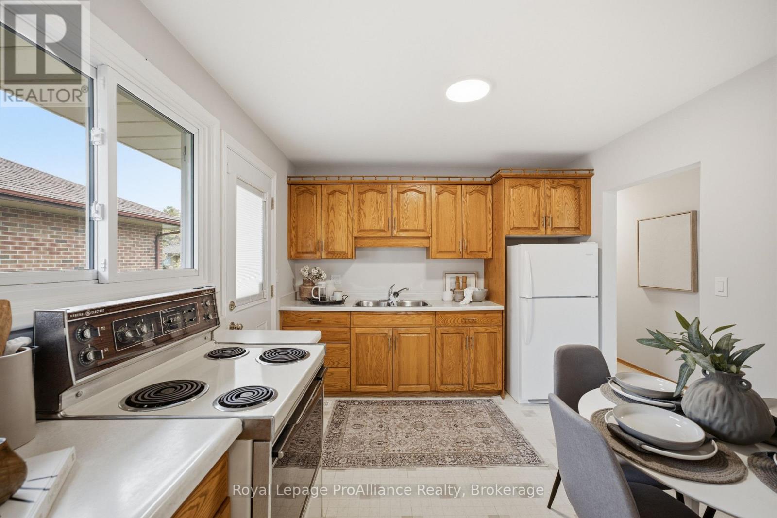 572 Elizabeth Street, Cobourg, Ontario  K9A 2A2 - Photo 18 - X13873266